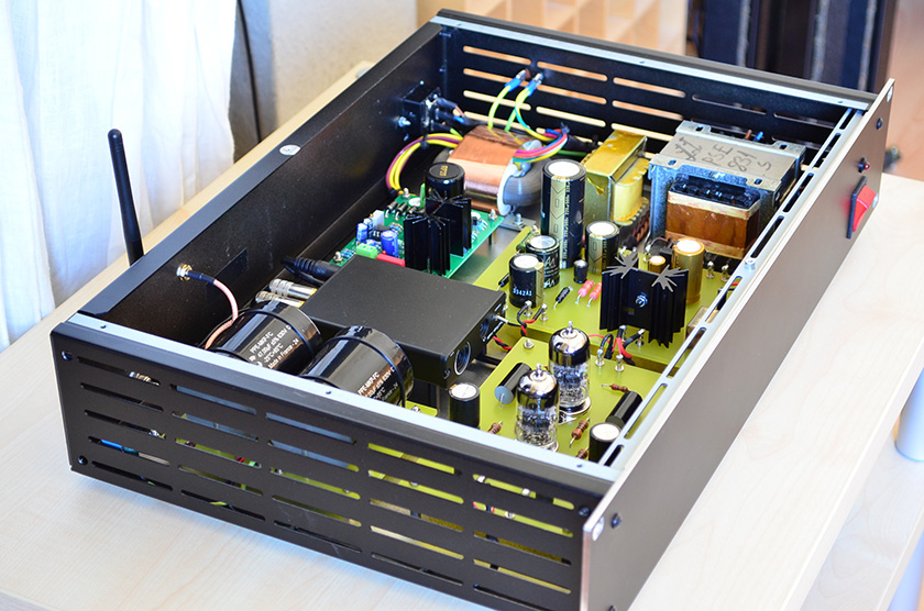 PCM1794 Bluetooth 5.4 receiver with vacuum tube output stage